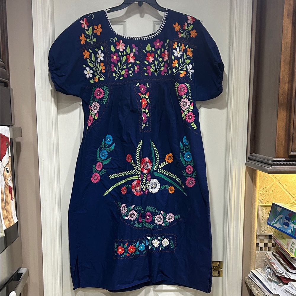Vintage RARE Beautiful Floral Embroidered Navy Cotton Dress